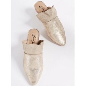 Free People ‘Sienna’ Pointed Toe Leather Slip-On Mule in Gold Shimmer size 8/38